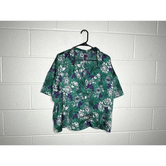 < Adore Me Verica Floral Green Satin Pajama Set > - Picture 3 of 9